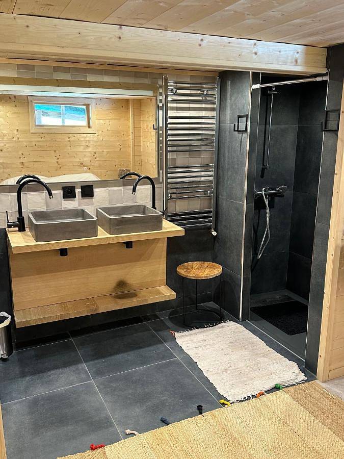 Gîte pour 8 personnes, avec jardin et vue à Les Villards-sur-Thônes - 2