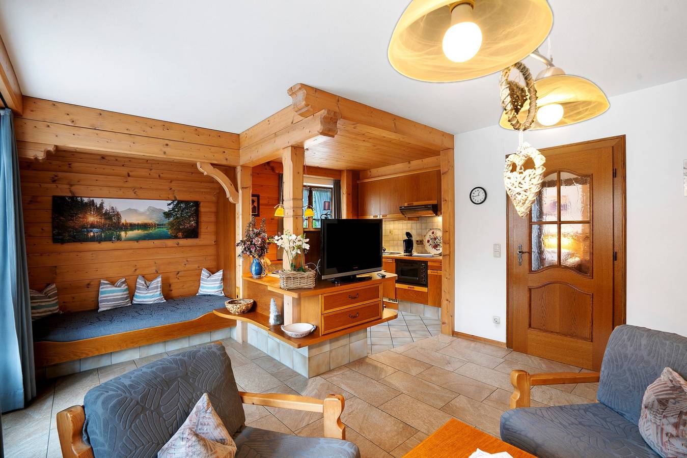Geheel appartement, Appartement 'Felsenroserl Nr 4' met Uitzicht op de Bergen, Gedeelde Tuin en Wifi in Mittenwald, Beierse Alpen