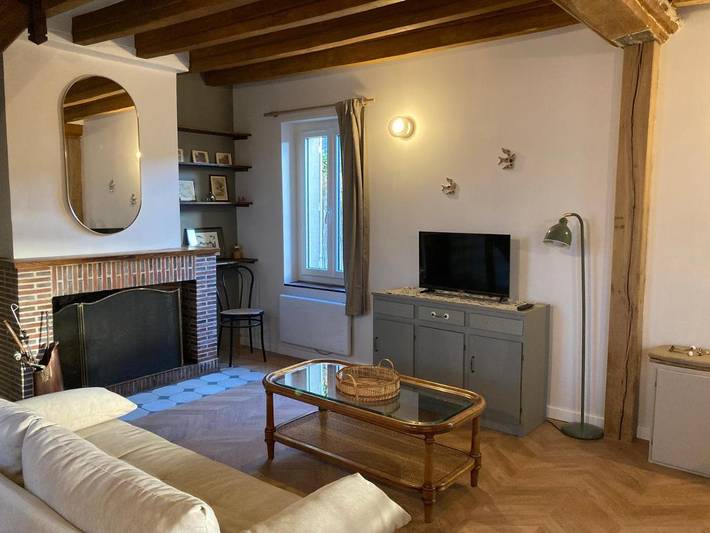 Gîte pour 4 personnes, avec Terrasse et Jardin à Sully-sur-Loire