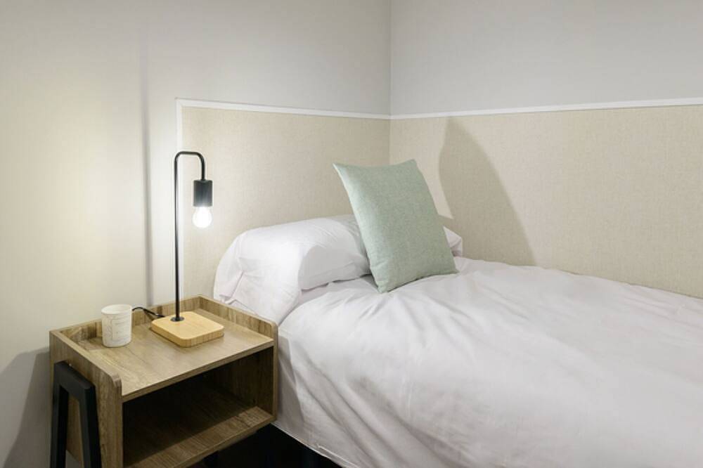 Entire apartment, Torrejón Suites Apartment. Low 6 in Torrejón de Ardoz, Madrid Province