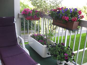 Chambre d’hôte pour 2 personnes, avec balcon et piscine dans Côte-d'Or