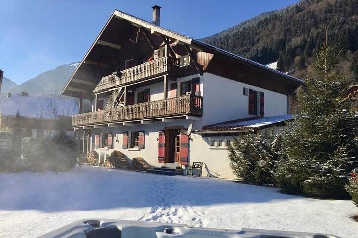 Maison de vacances pour 14 personnes, avec jardin et jacuzzi, animaux acceptés à Saint-Jean-d'Aulps