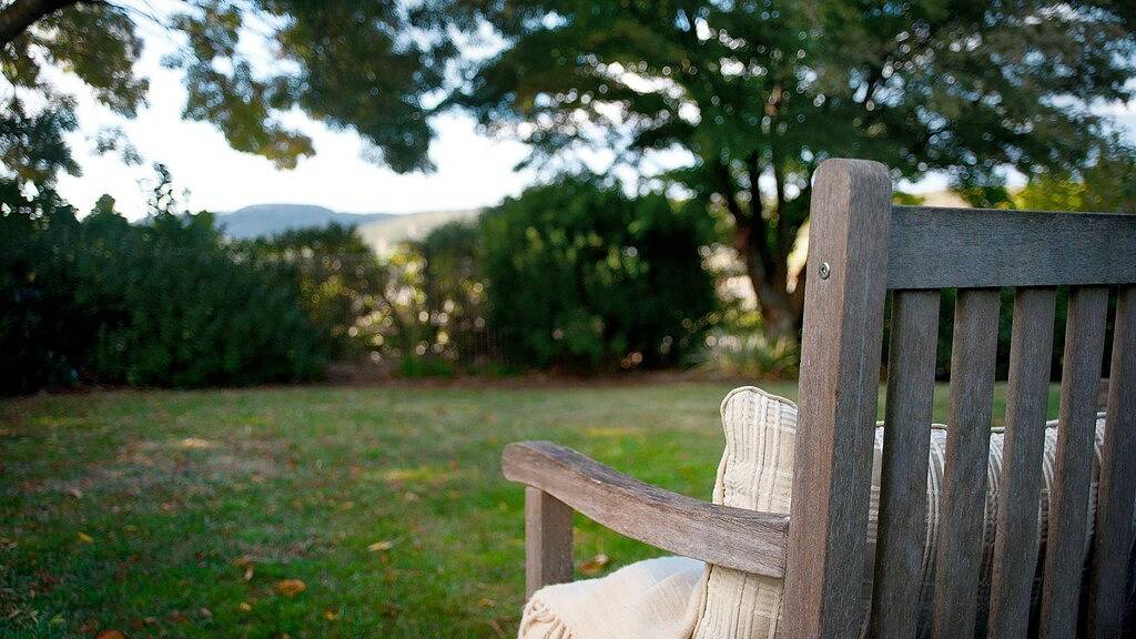 The Acorn is a romantic getaway in Daylesford, Hepburn Shire