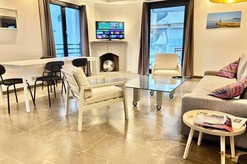 Gîte pour 4 personnes, avec balcon dans Port Pierre Canto Cannes
