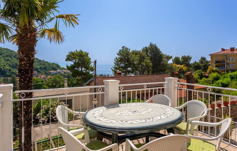 Villa für 6 Personen, mit Garten und Whirlpool in Opatija Riviera - 2
