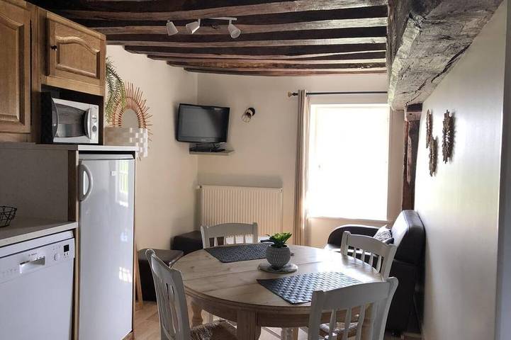 Gîte pour 4 personnes, avec jardin à Gerville - 2