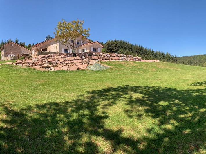 Gîte pour 4 personnes, avec jardin