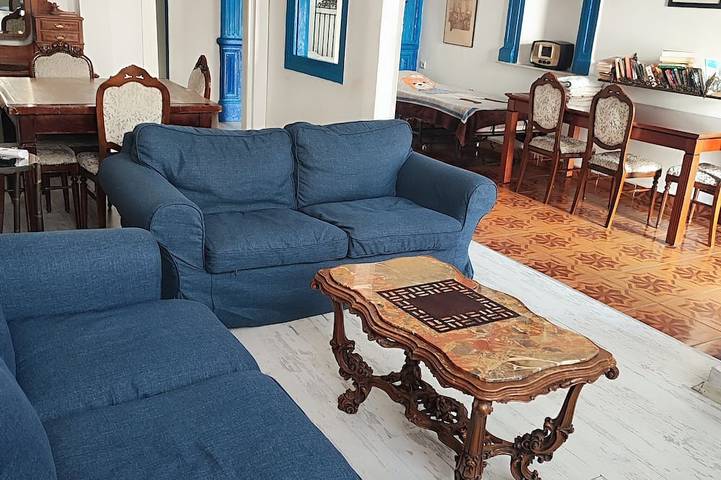 Vacation rental for 8 people, with balcony and yard, with pets in Izmir