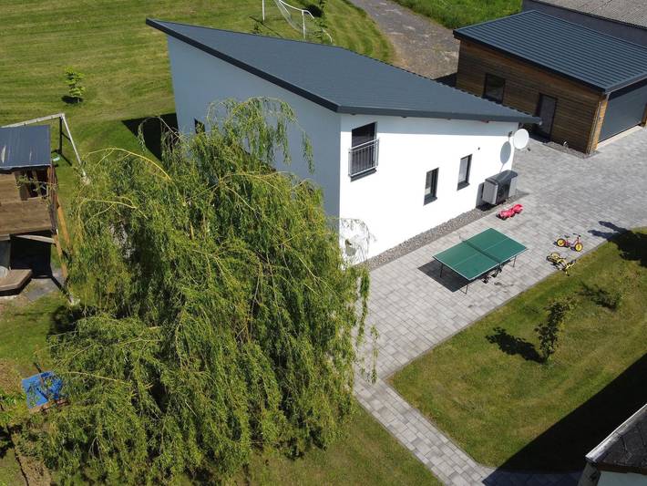 Ferienhaus für 4 Personen, mit Garten und Terrasse in Naunheim