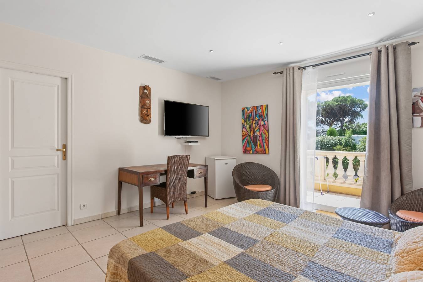 Kamer 'Le Petit Ramsès - Afrika' met gedeeld zwembad, wifi en airconditioning in Sainte-Maxime, Middellandse Zeekust (Frankrijk)