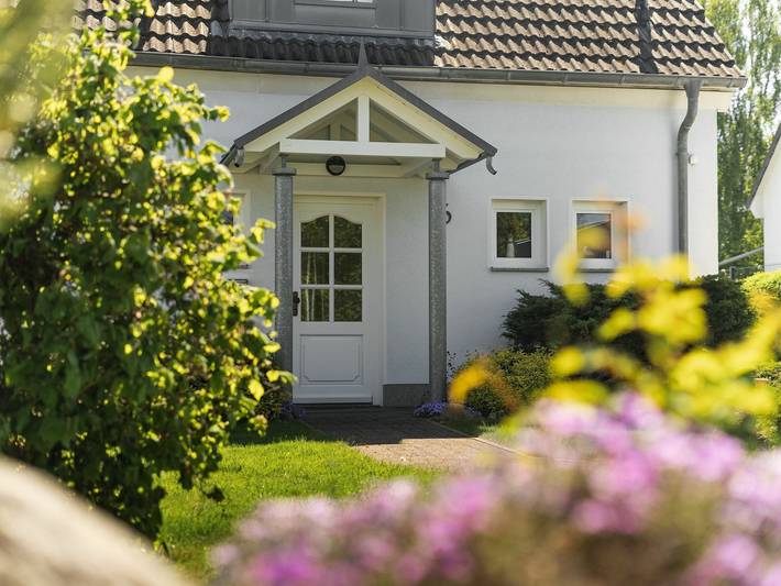Ferienhaus für 6 Personen, mit Terrasse und Garten in Nienhagen