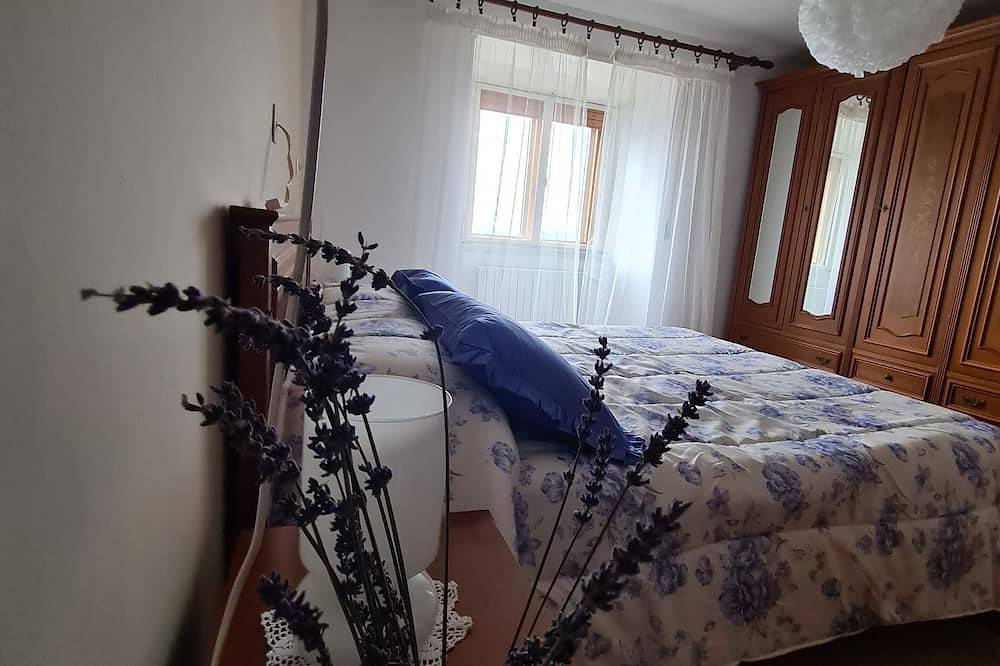 Nonna Dorina in Pietrabbondante, Alto Molise