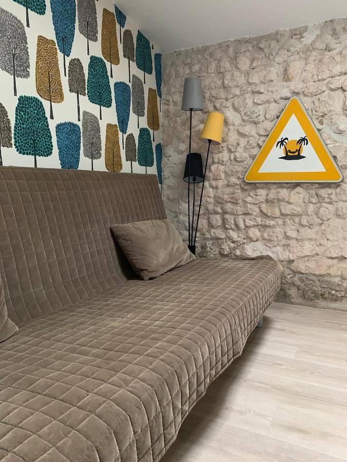Location de vacances pour 6 personnes, avec jardin et piscine à Barzan - 4