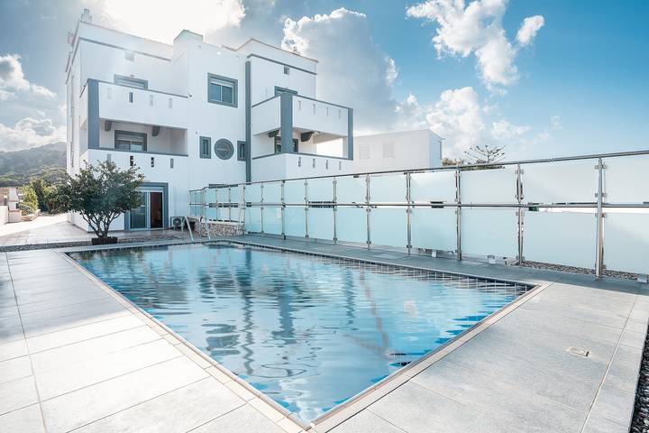 Villa for 10 people, with garden in Rhodes