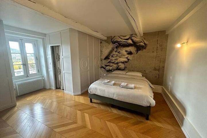 Château pour 2 personnes, avec piscine et jardin dans Auvergne-Rhône-Alpes - 2