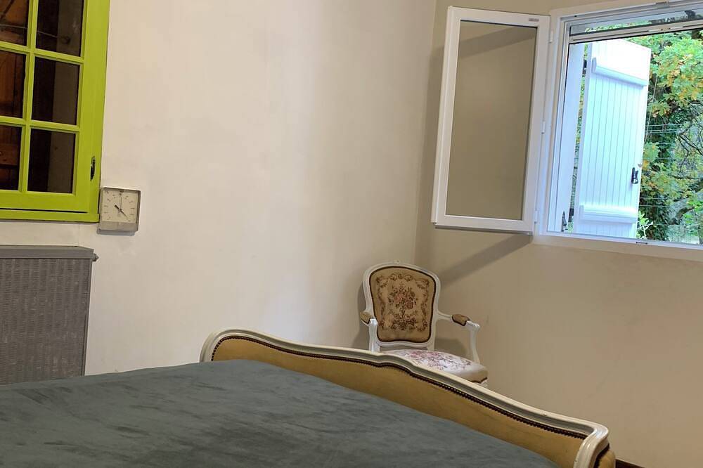 Large house for 2 to 8 people with private pool in Valréas, Enclave de Valreas