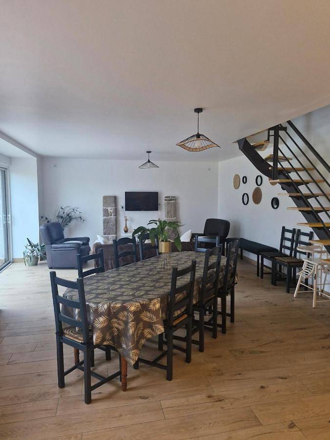 Location de vacances pour 11 personnes, avec terrasse à Plouigneau - 4