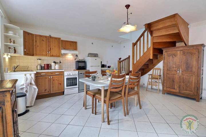 Gîte pour 4 personnes, avec Terrasse ainsi que Jardin et Vue à Montfort-sur-Meu - 2