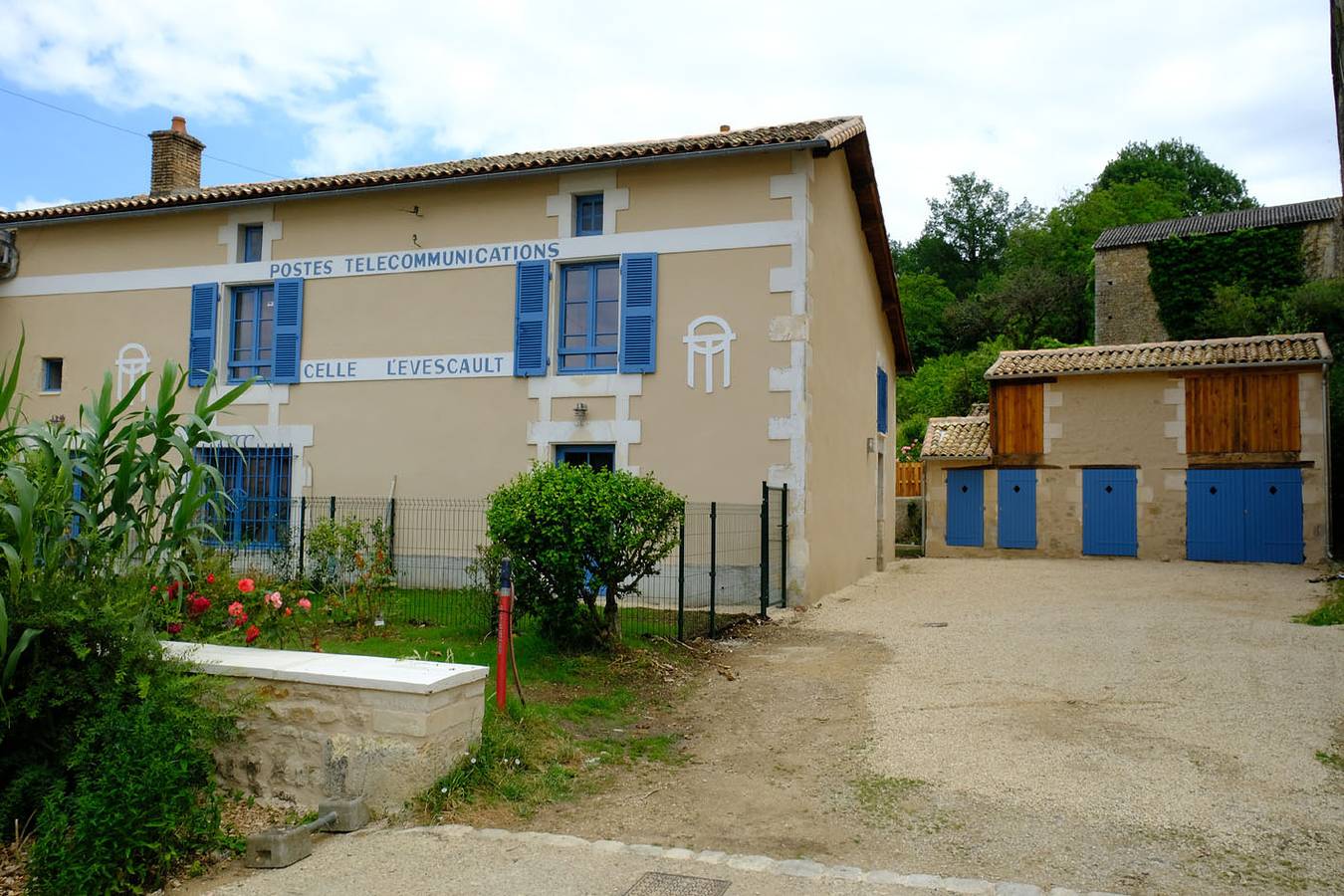 La Poste Restante in Celle-Lévescault, Vienne (France)