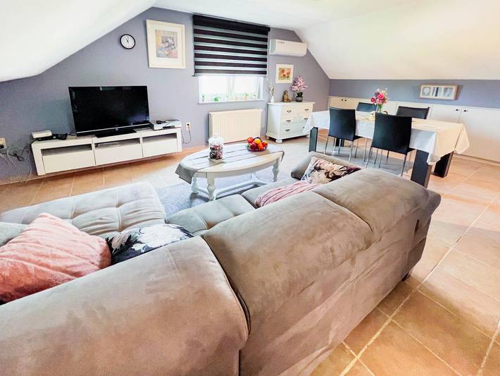 Ganze Wohnung, Modern Loft with 2 bedrooms in Rummen in Flämisch-Brabant
