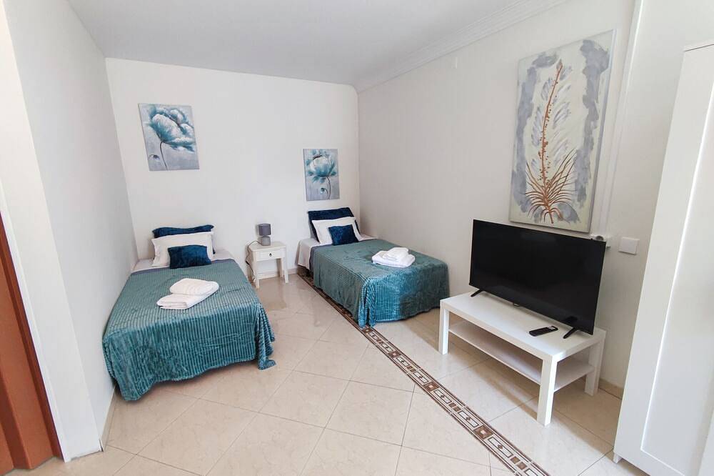 Guest House Alojamento Santa Catarina Suite 1 - Your refuge in the heart of Alenquer in Alenquer, Distrito de Lisboa