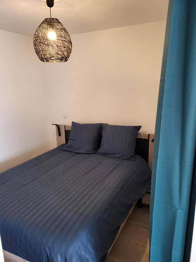 Gîte pour 4 personnes, avec terrasse à Le Theil-de-Bretagne - 4