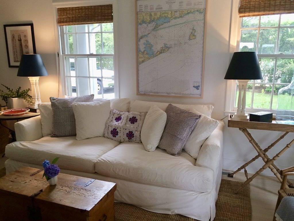 Atemberaubende Haus am Wasser mit Pool, Bootsanleger und Hektar Land in Noyack, Hamptons