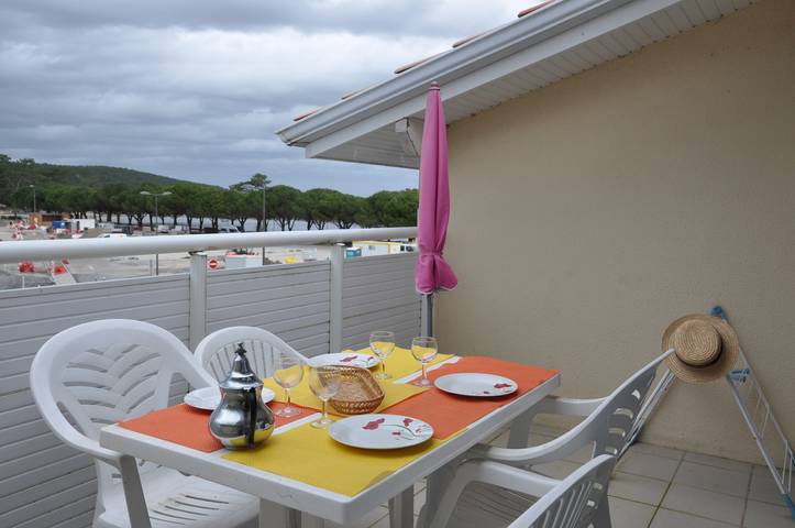 Ferienwohnung für 4 Personen, mit Balkon und Seeblick - 1