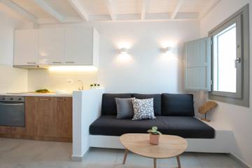 Holiday Apartment for 3 People in Vothonas, Santorini, Photo 2