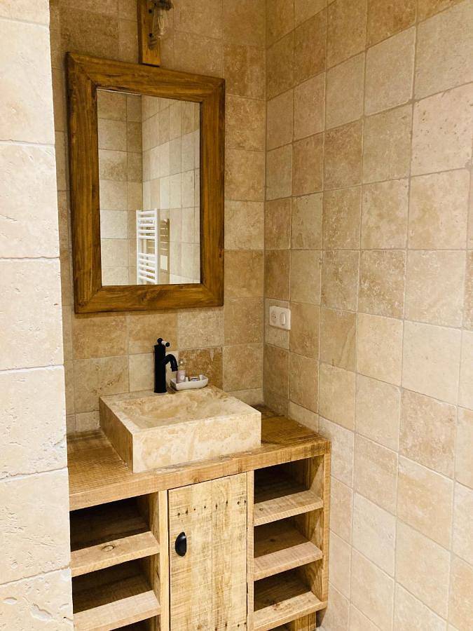 Chambre d’hôte pour 3 personnes, avec jardin et jacuzzi à Saintes-Maries-de-la-Mer - 2