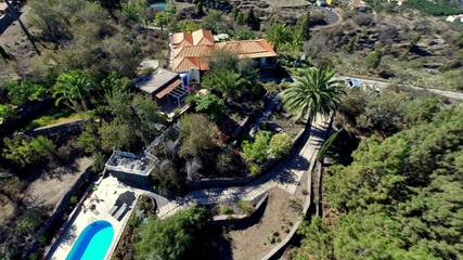 Chalet para 6 personas, con piscina además de jardín y balcón en La Palma