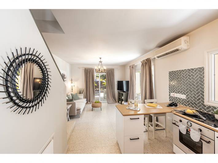 Villa for 5 people, with Balcony and Garden in Larnaca District