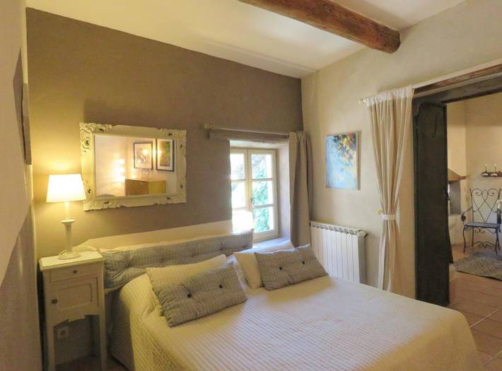 Chambre d’hôte pour 2 personnes, avec jardin ainsi que jacuzzi et terrasse à Lussan - 4