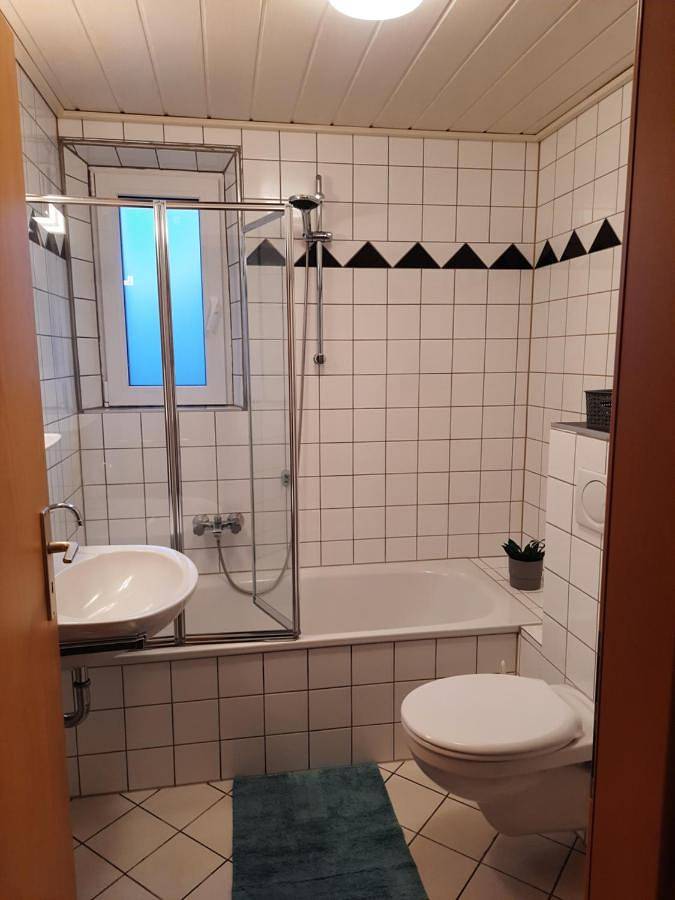 Ganze Wohnung, Three-Bedroom Apartment in Neunkirchen, Saarland