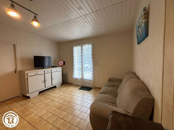 Casa renovada en el campo con terraza, Wifi incluido in Les Clouzeaux, Región de La Roche-sur-Yon