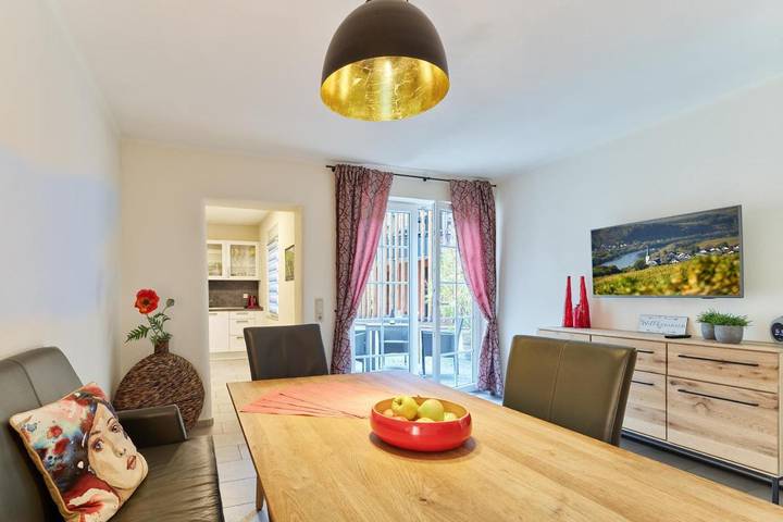 Ferienwohnung für 4 Personen, mit Ausblick und Balkon - 1