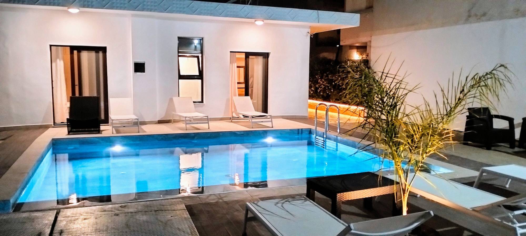Villa 'Luxsuites' with Sea View, Wi-Fi and Air Conditioning in Chania region