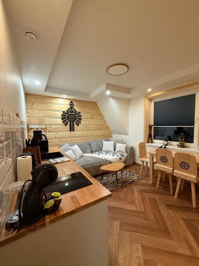Apartamento de vacaciones para 2 personas, con jacuzzi además de jardín y sauna - 1