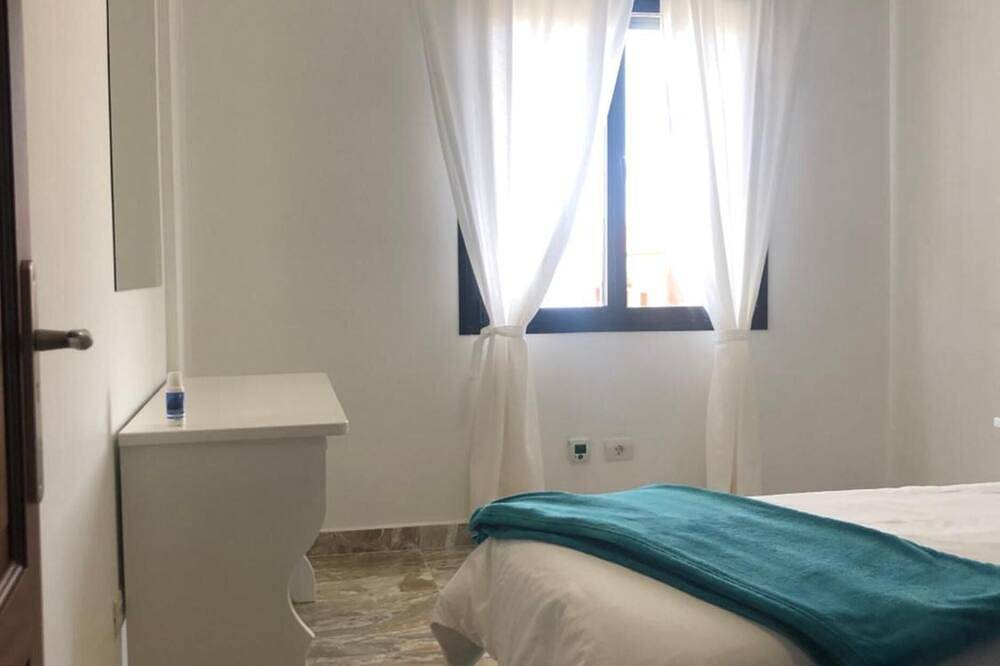 Apartamento entero, Apartamento 'Luján 5e y 7g Entre Senderos' con vistas al mar, balcón y Wi-Fi in San Juan de Puntallana, La Palma Norte