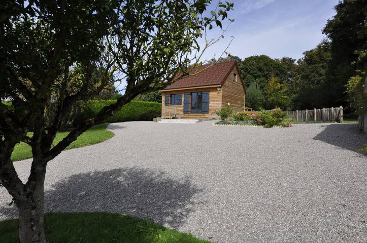 Gîte pour 2 personnes, avec terrasse et jardin