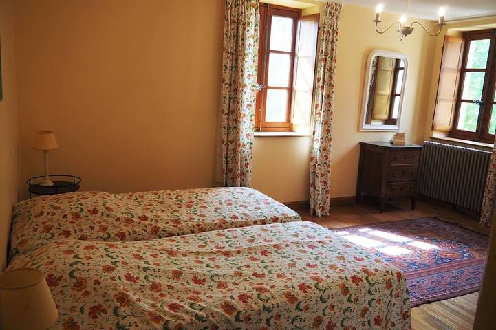Location de vacances pour 8 personnes, avec jardin à Carlux - 2