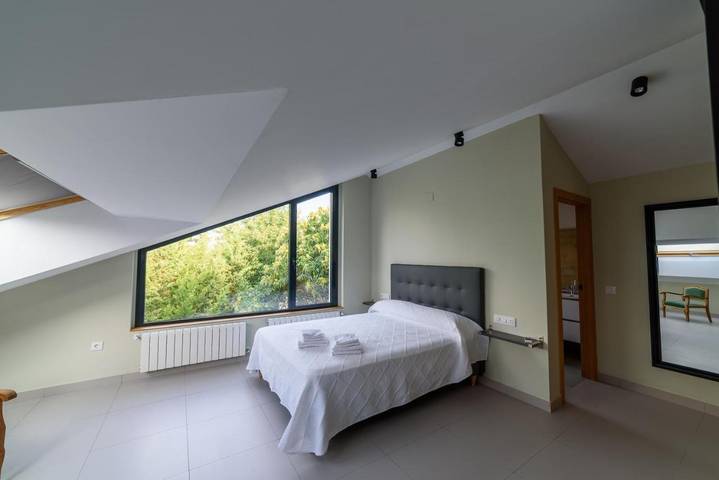 Apartamento de vacaciones para 4 personas, con Terraza y Jacuzzi además de Jardín y Piscina en La Vera - 4