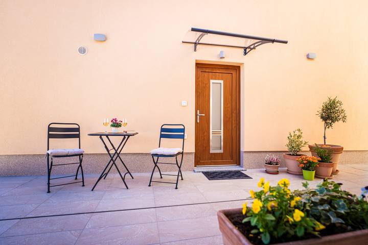 Ferienhaus für 2 Personen, mit Garten und Sauna