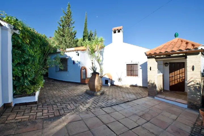 Maison de vacances pour 13 personnes, avec jardin ainsi que piscine et vue, animaux acceptés - 1