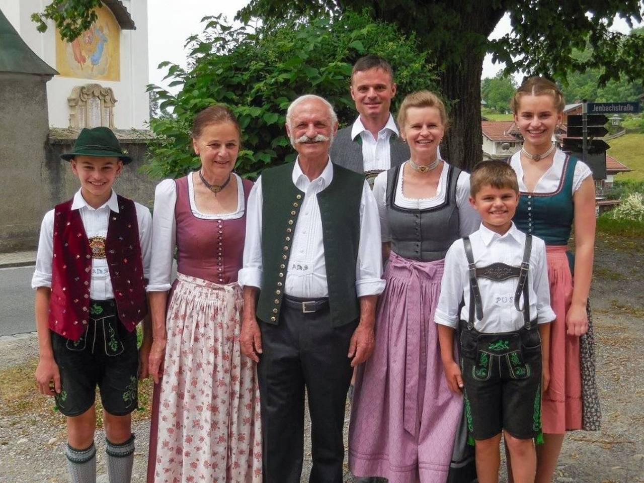 Gasthaus Marbach - 10 Doppelzimmer mit Zustellbett in Fischbachau, Alpenland Tegernsee Schliersee