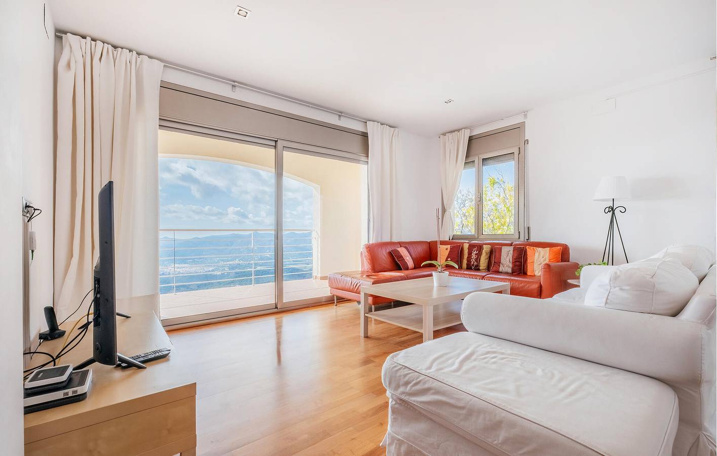 Apartment mit Meerblick, Parkplatz, Terrasse und Pool in Santa Cristina d'Aro, Costa Brava