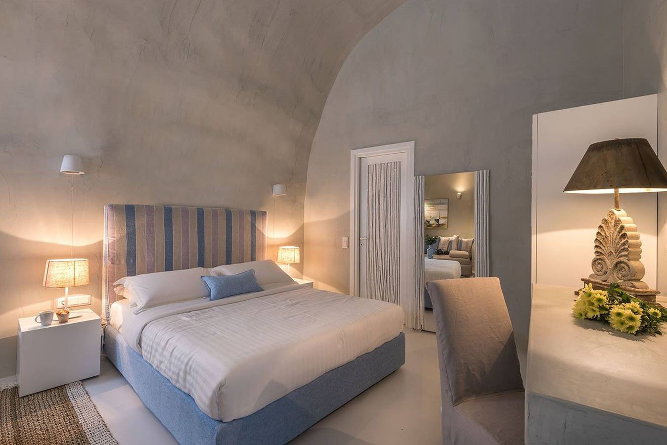 Villa pour 2 Personnes dans Firostefani, Thera