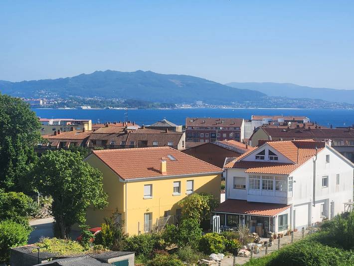 Apartamento entero, Apartamento 'Pereiriña' con vistas al mar y Wi-Fi in Cangas, Rias Baixas