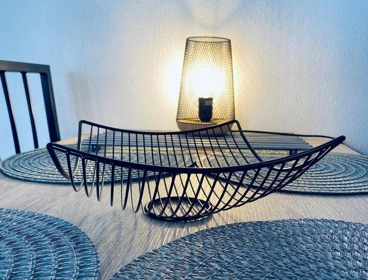 A Charming Village Retreat Casa Kaz in Budens, Distrito de Faro