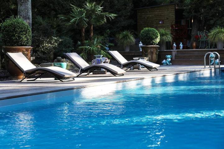 Location de vacances pour 10 personnes, avec vue ainsi que jardin et piscine à Lamorlaye - 4